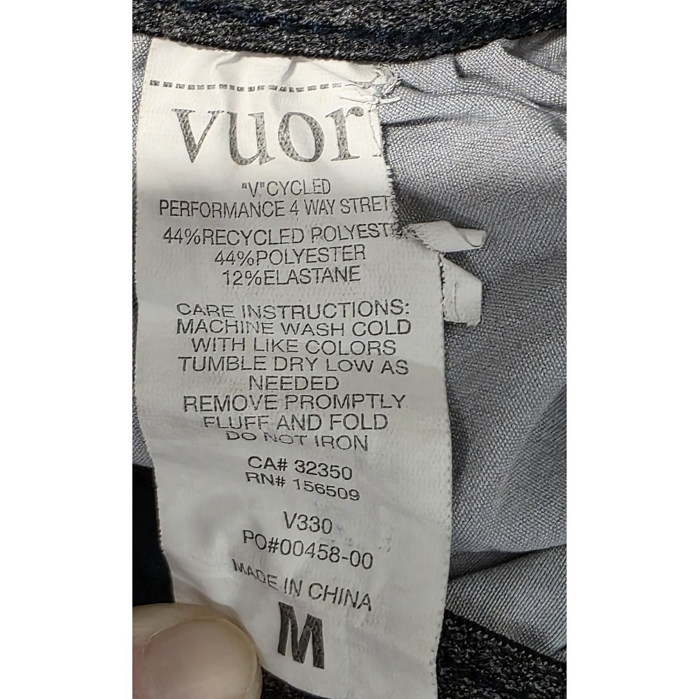 Vuori Banks Shorts Mens Size Medium Navy Blue Striped Board Shorts - Picture 4 of 8